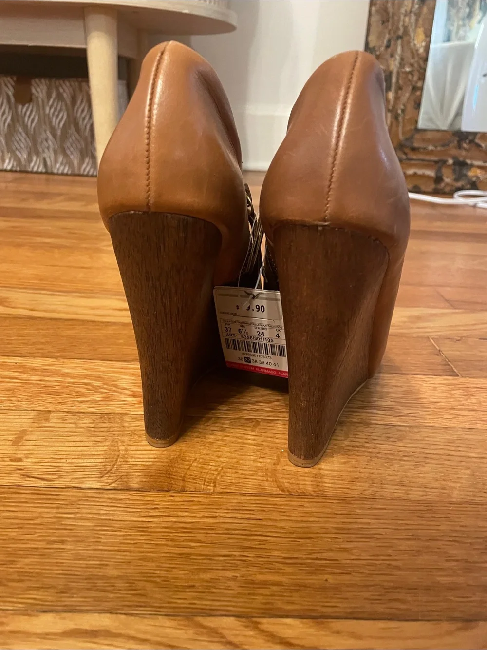 NEVER WORN! Tan Leather Pointed Toe Ankle Booties